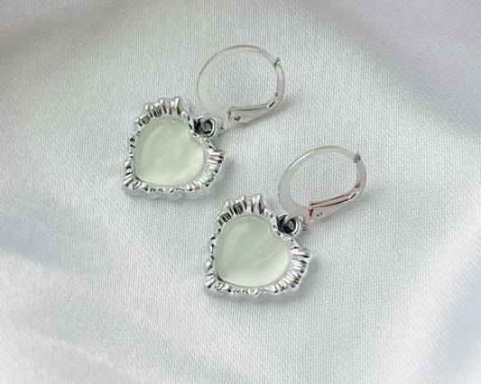 heart charm ad earring